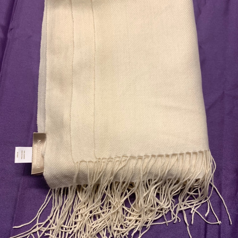 Nordstrom 100% Cashmere Ivory Scarf